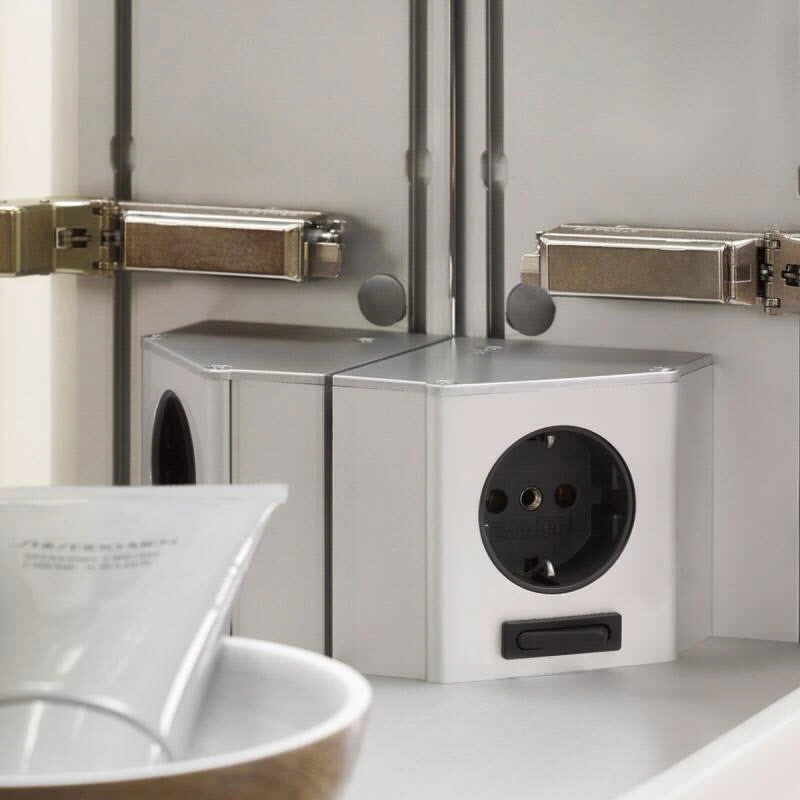 Emco Asis Prime Lichtspiegelschrank 130 X 70 Cm Unterputzmodell, 2 Steckdosen – Bild 5