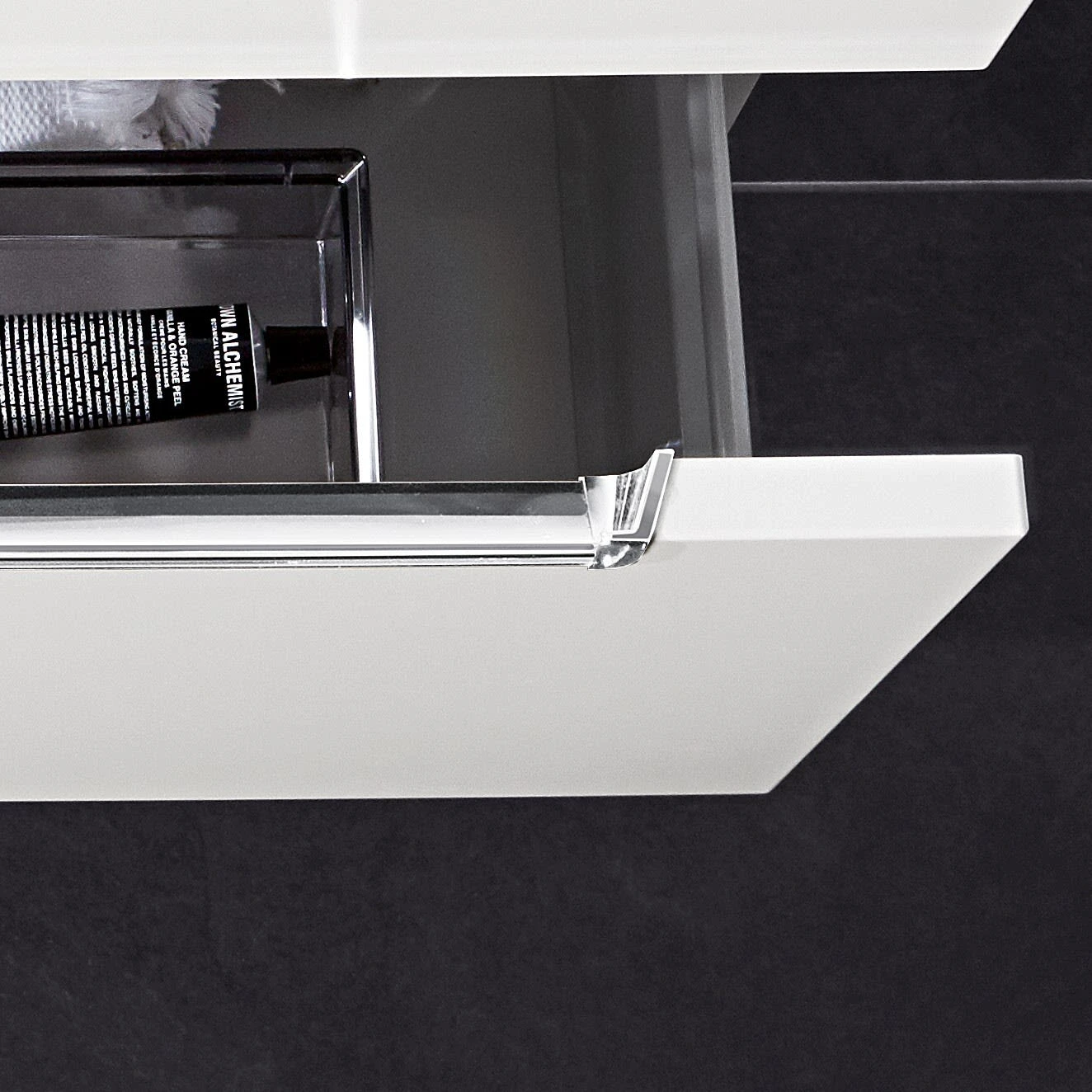 Villeroy & Boch Subway 2.0 Waschtischunterschrank XL 78,7 Cm, Griffe Chromfarbig Glänzend, 2 Auszüge – Bild 7